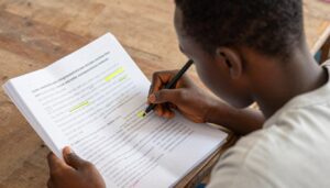 Teknik skimming dan scanning untuk reading TOEFL